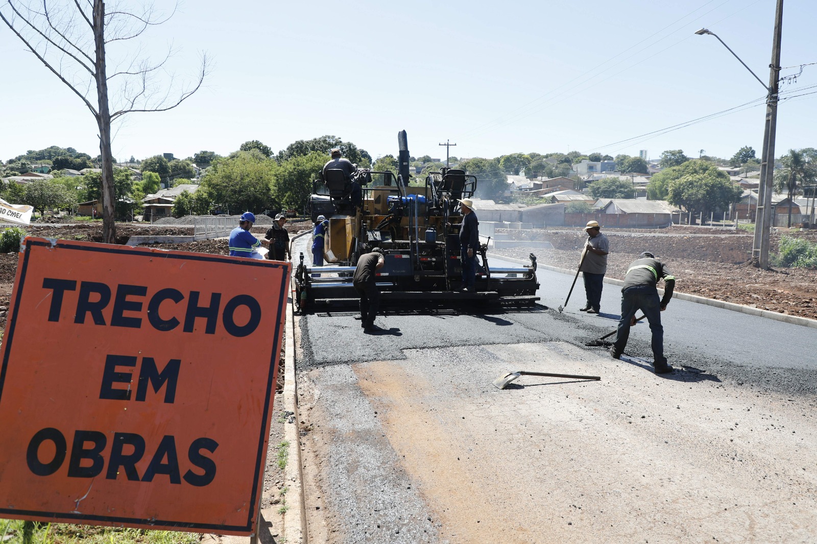 Obra do Ecopark Floresta avança com pavimentação de ponte e trabalho na ciclovia
