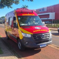 Acidente entre moto e bicicleta mobiliza Siate na Avenida Tito Muffato Imagem referente a Acidente entre moto e bicicleta mobiliza Siate na Avenida Tito Muffato