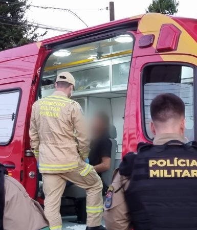 Jovem fica ferido após queda ou possível atropelamento na região central de Cascavel Imagem referente a Jovem fica ferido após queda ou possível atropelamento na região central de Cascavel