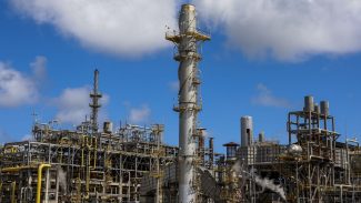 Petrobras renova contratos de quase R$ 100 bi com a Braskem
