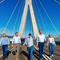 Imagem referente a Lula inaugura ponte em Foz do Iguaçu e critica quem constrói “muros”