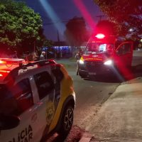 Imagem referente a Colisão entre motos deixa três pessoas feridas no bairro Clarito