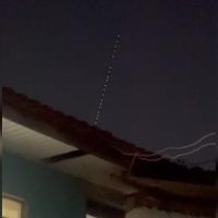 Imagem referente a Luzes misteriosas no céu de Cascavel voltam a chamar atenção de moradores