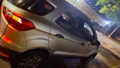 Acidente entre EcoSport e Voyage é registrado na PRc-467, em Cascavel Imagem referente a Acidente entre EcoSport e Voyage é registrado na PRc-467, em Cascavel