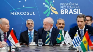 Intervenção na Venezuela seria catástrofe humanitária, diz Lula