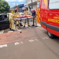 Imagem referente a Acidente entre Corolla e Corsa deixa vítimas no Centro de Cascavel