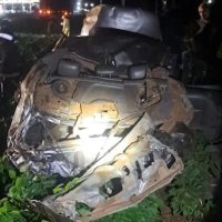 Imagem referente a Casal morre ao ser ejetado de Civic durante capotamento na PR-466, em Ivaiporã