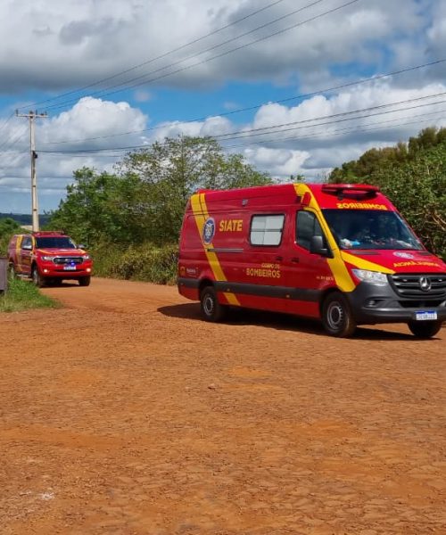 Imagem referente a Homem é socorrido após ficar prensado em trator em área rural de Cascavel