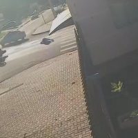 Periolo: Carro avança sinal de PARE e arremessa motociclista Imagem referente a Periolo: Carro avança sinal de PARE e arremessa motociclista
