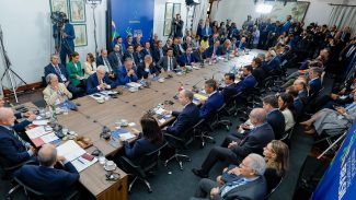 Lula tem reuniões bilaterais com presidentes do Panamá e Uruguai Lula tem reuniões bilaterais com presidentes do Panamá e Uruguai