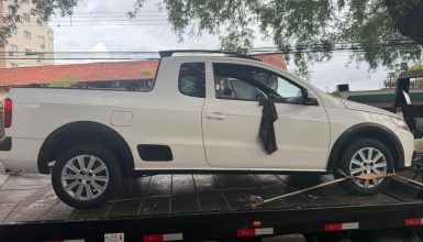 Imagem referente a Ladrões quebram vidros e furtam Saveiro, mas GM recupera veículo em poucas horas