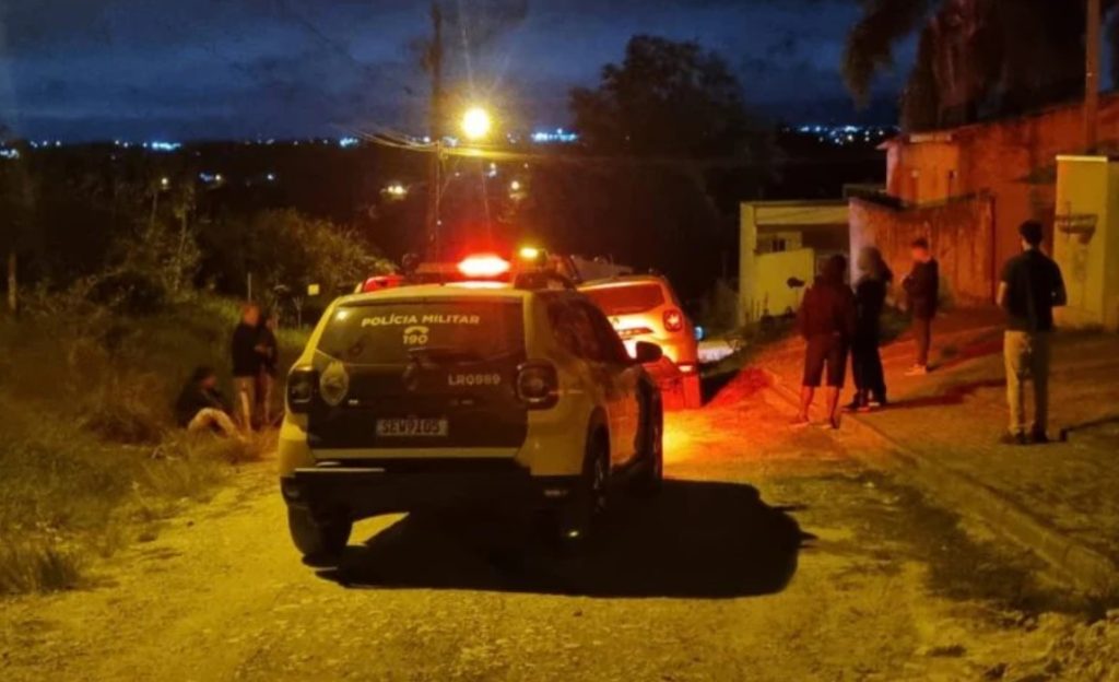 Homem é levado por criminosos e fuzilado com 15 tiros no Paraná