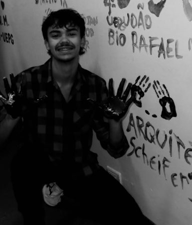 Imagem referente a Colégio Alfa lamenta morte de aluno de 17 anos: 'Foi exemplo de dedicação'