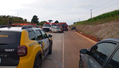 Imagem referente a Jovens perdem a vida em choque frontal entre Gol e Kadett na PR-466