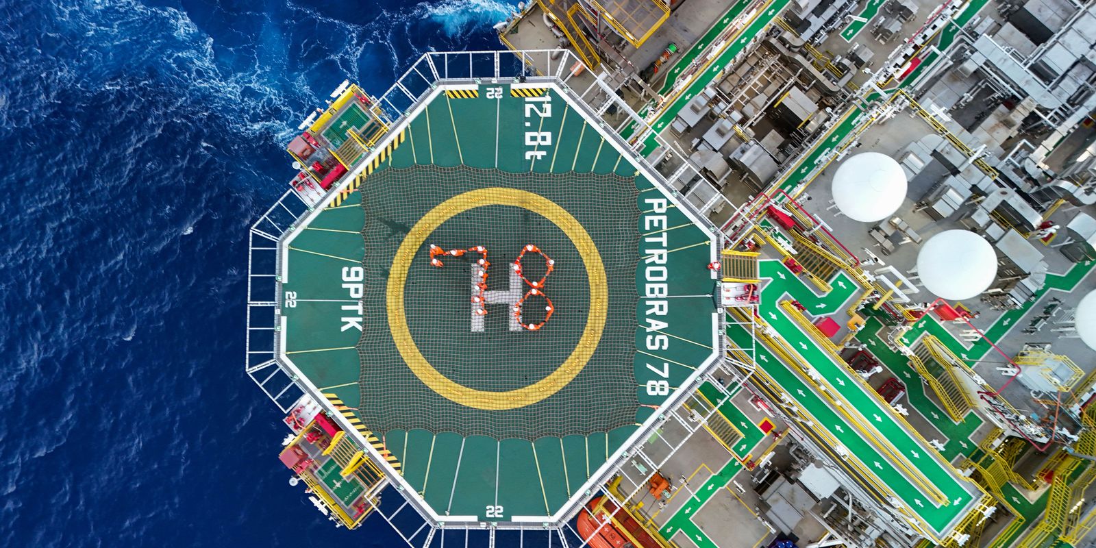 Petrobras recebe autorização para operar nova plataforma no pré-sal Petrobras recebe autorização para operar nova plataforma no pré-sal
