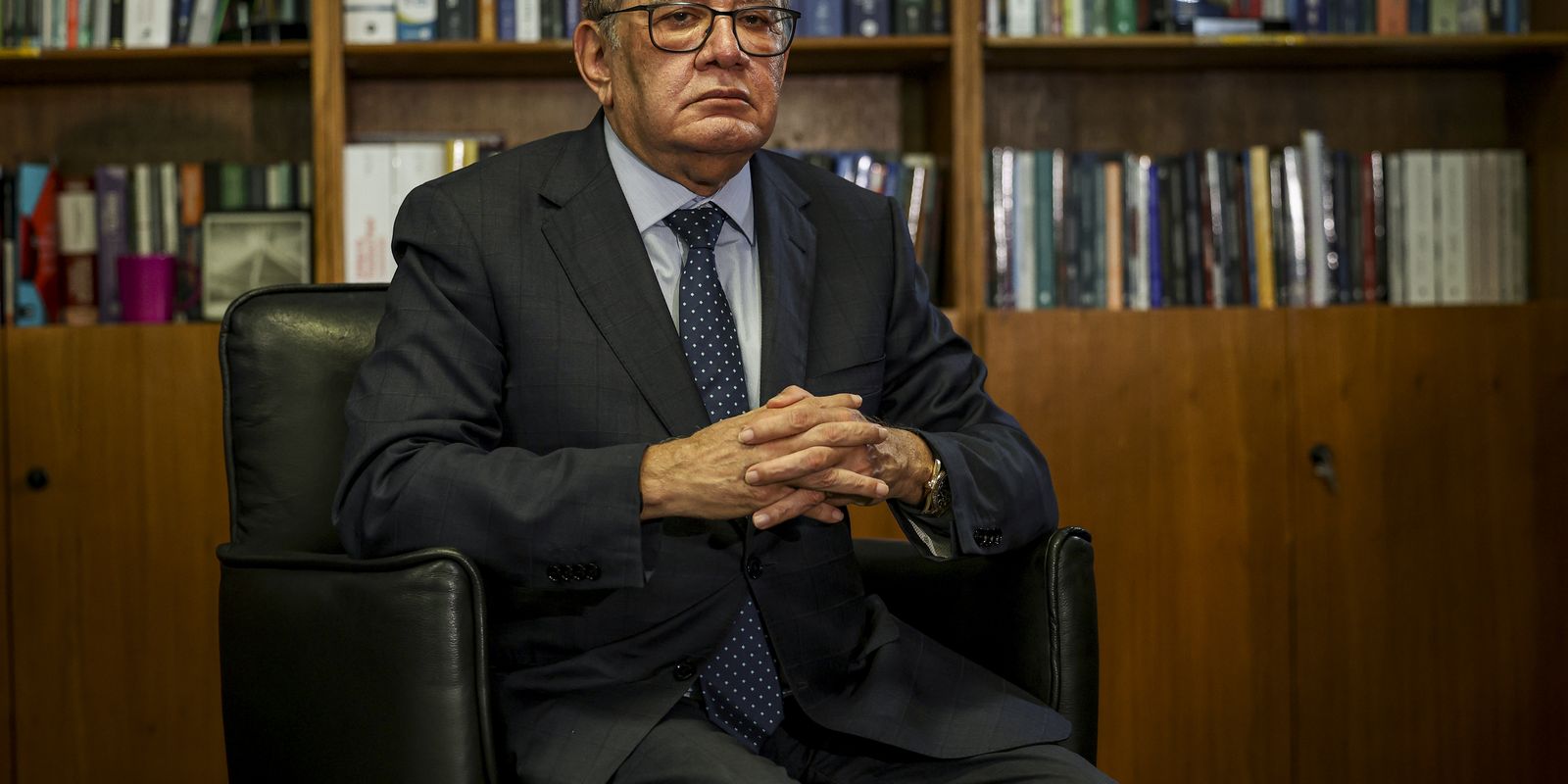 Mendes diz não ser contra código de conduta, mas defende debate no STF Mendes diz não ser contra código de conduta, mas defende debate no STF
