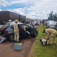 Imagem referente a Acidente com múltiplos veículos provoca o caos na BR-277, em Cascavel