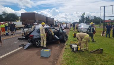 Imagem referente a Acidente com múltiplos veículos provoca o caos na BR-277, em Cascavel