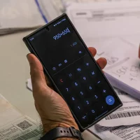 Multa por falta de CBS e IBS em notas é suspensa no início de 2026 Imagem referente a Multa por falta de CBS e IBS em notas é suspensa no início de 2026