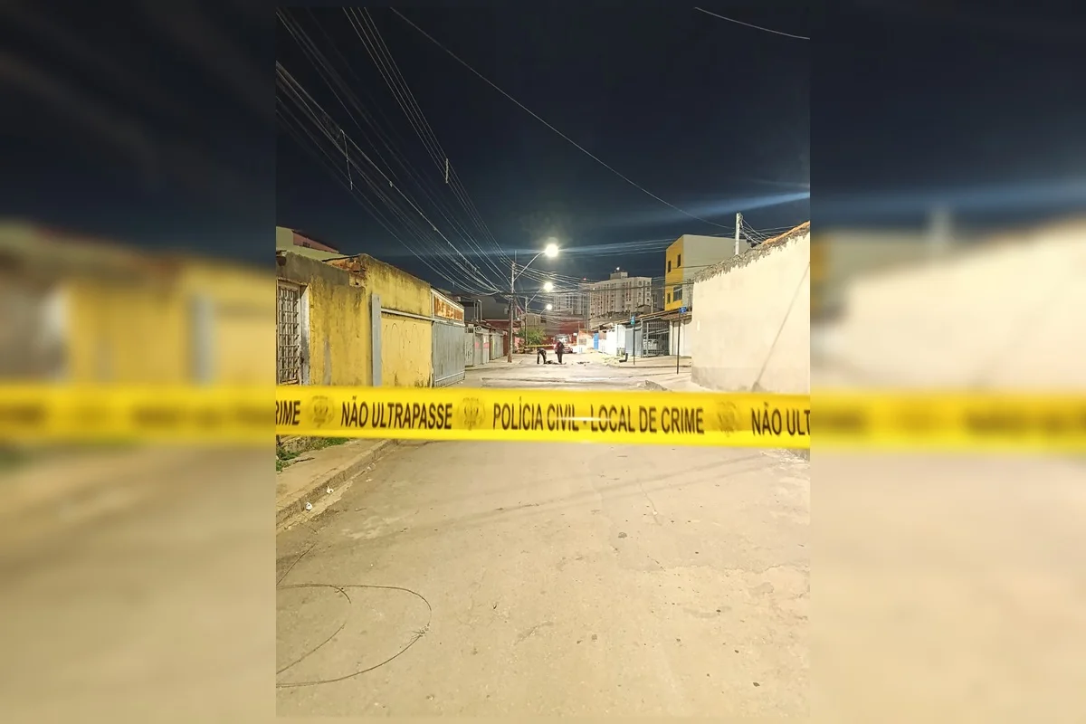 Mulher é decapitada em via pública pelo ex-companheiro e se declara antes de morrer: "eu te amo" Mulher é decapitada em via pública pelo ex-companheiro e se declara antes de morrer: "eu te amo"