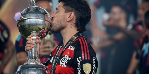 Arrascaeta é finalista no tradicional prêmio Rei da América Imagem referente a Arrascaeta é finalista no tradicional prêmio Rei da América