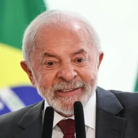 Imagem referente a Lula faz discurso de Natal em cadeia nacional de rádio e televisão