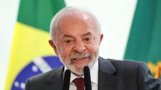 Lula faz discurso de Natal em cadeia nacional de rádio e televisão