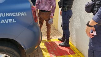 Idoso de 67 anos é preso por importunação sexual infantil no Coqueiral Idoso de 67 anos é preso por importunação sexual infantil no Coqueiral