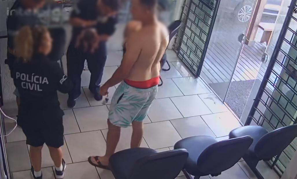 Policial Civil salva bebê que estava engasgado no Litoral do Paraná