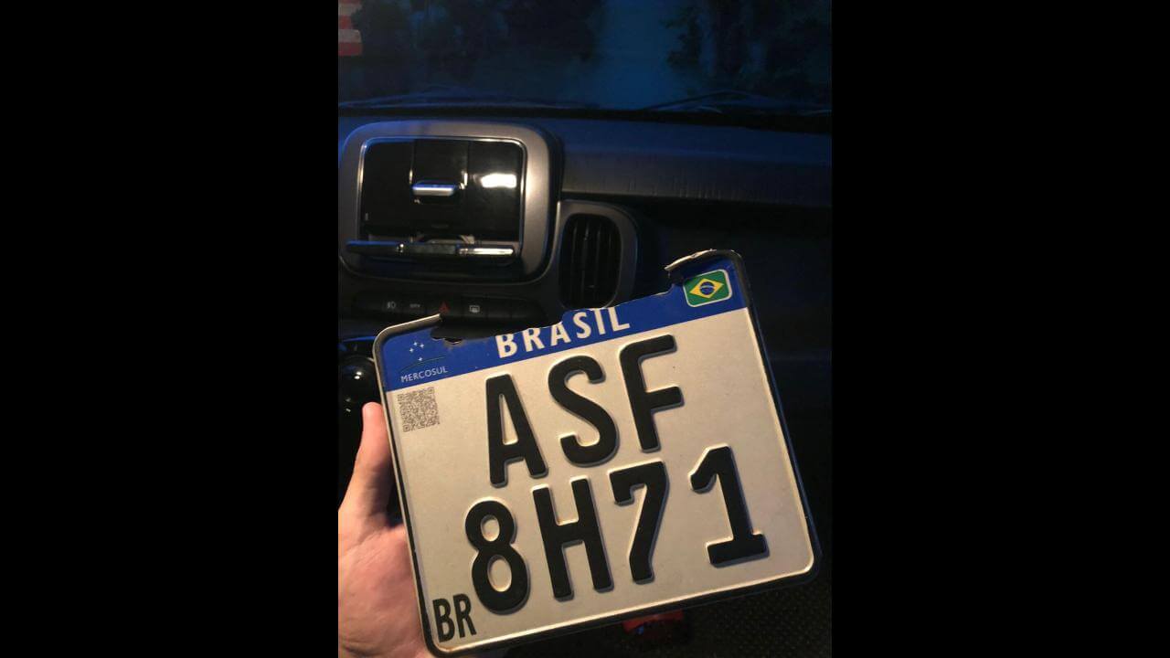 Foi encontrada uma placa no bairro Centro