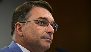 Imagem referente a O herdeiro chegou: Flávio Bolsonaro cresce 8 pontos e vira pesadelo para Lula em 2026