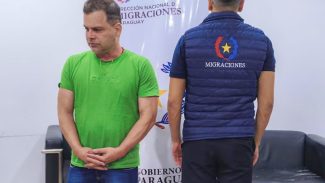 Ex-diretor da PRF levou pitbull e sacos de ração em fuga para Paraguai