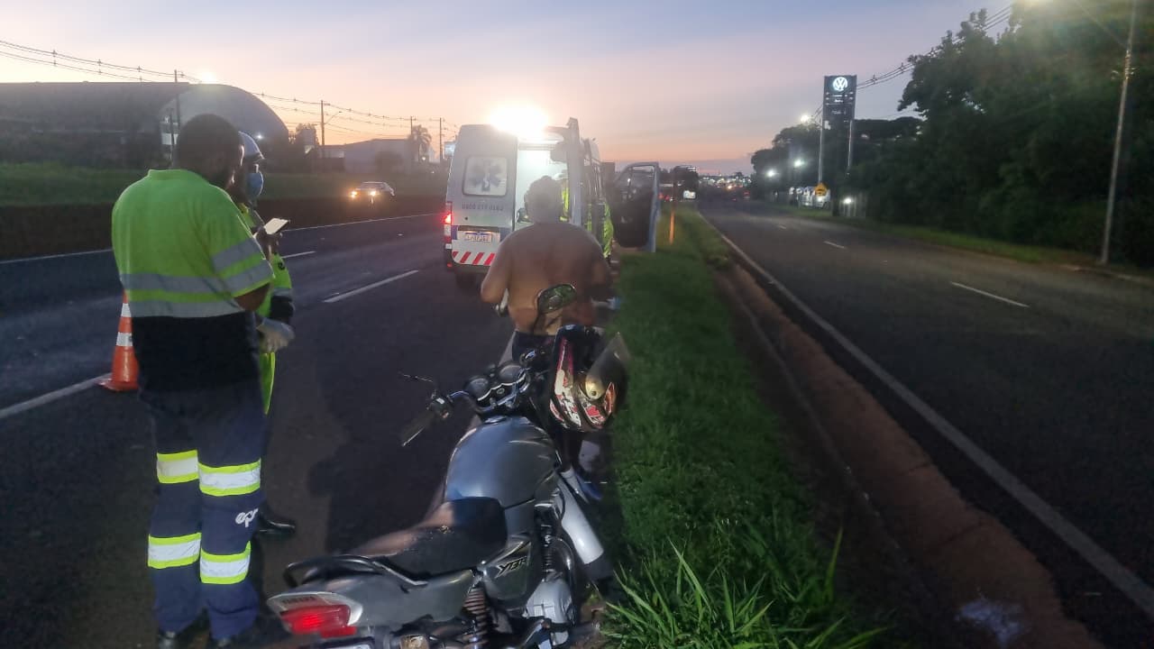 Motociclista fica ferido em acidente na rodovia BR-277