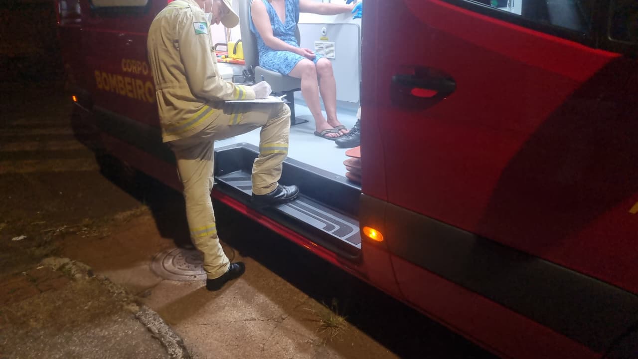 Mulher enfrenta agressor com faca após quatro horas de terror em residência no Bairro Morumbi