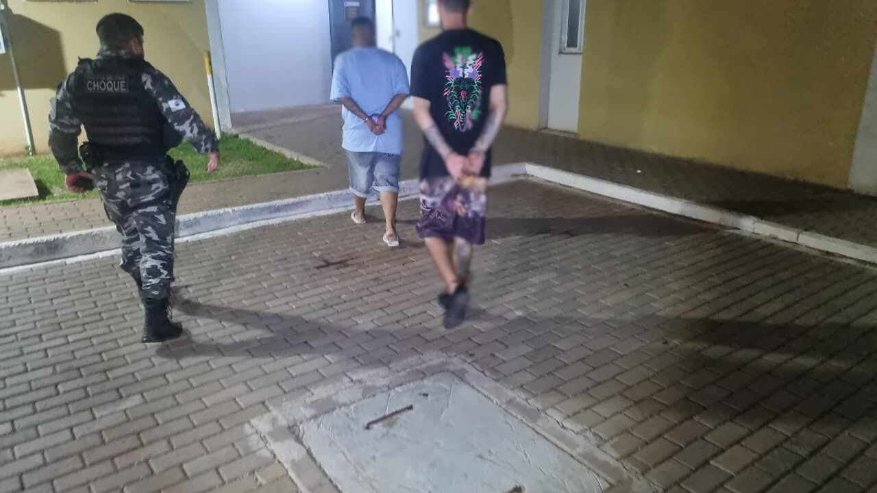 Dois homens são localizados com drogas durante ação do Pelotão de Choque da PM