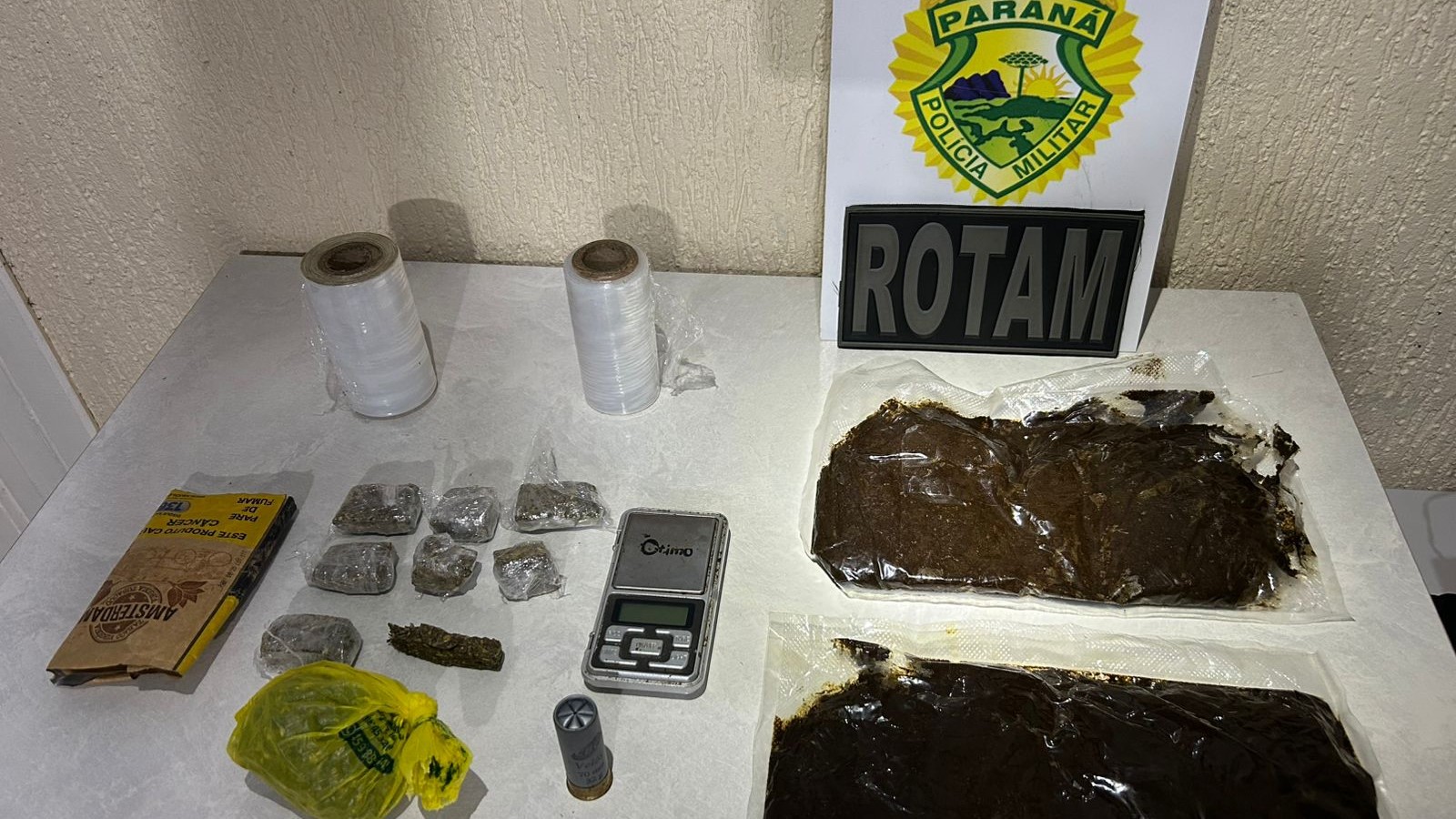 Jovem é preso por tráfico de drogas e posse irregular de munição
