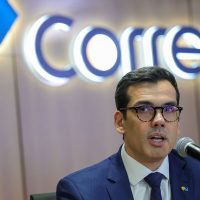Imagem referente a Correios prevê fechar mil agências e 15 mil demissões voluntárias