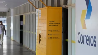 Correios estudam abrir capital e fazem empréstimo de R$ 12 bilhões