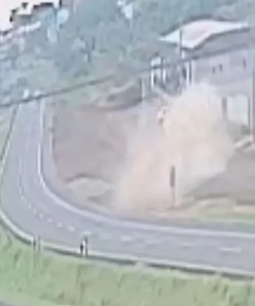 Imagem referente a Vídeo registrou capotamento que tirou a vida do jovem Matheus Mafra, de 17 anos