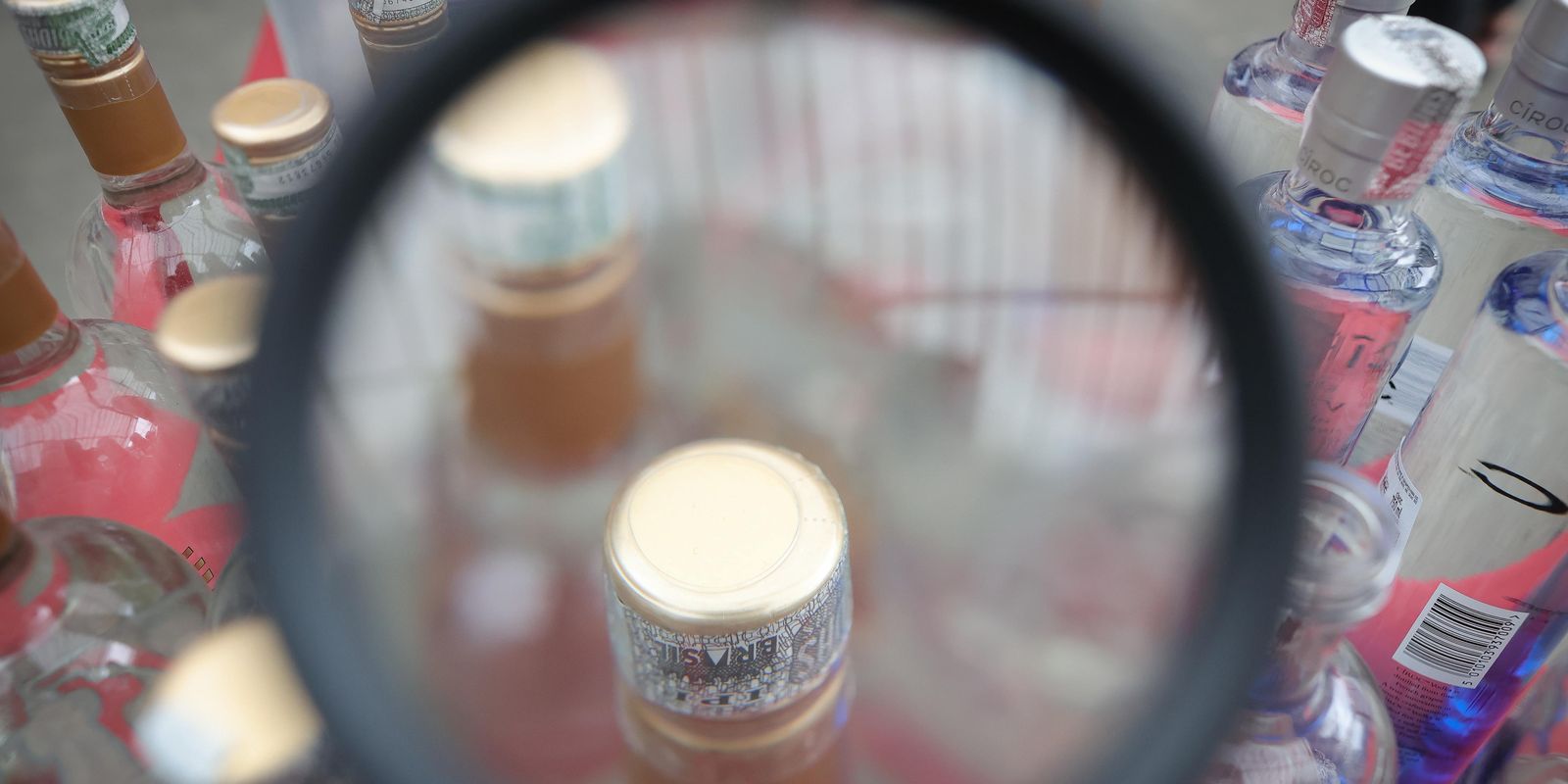 Bahia registra sete casos suspeitos de intoxicação por metanol Bahia registra sete casos suspeitos de intoxicação por metanol