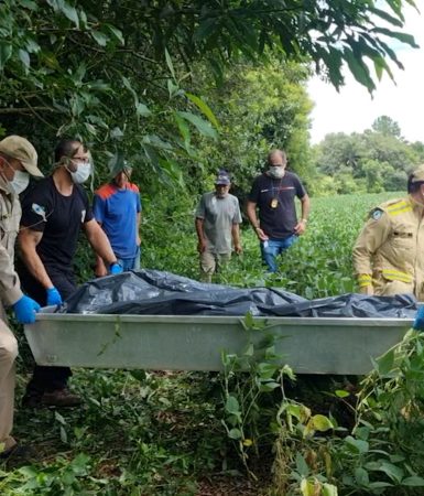 DH e Polícia Científica fazem perícia em local onde corpo de Julio Borges foi encontrado Imagem referente a DH e Polícia Científica fazem perícia em local onde corpo de Julio Borges foi encontrado