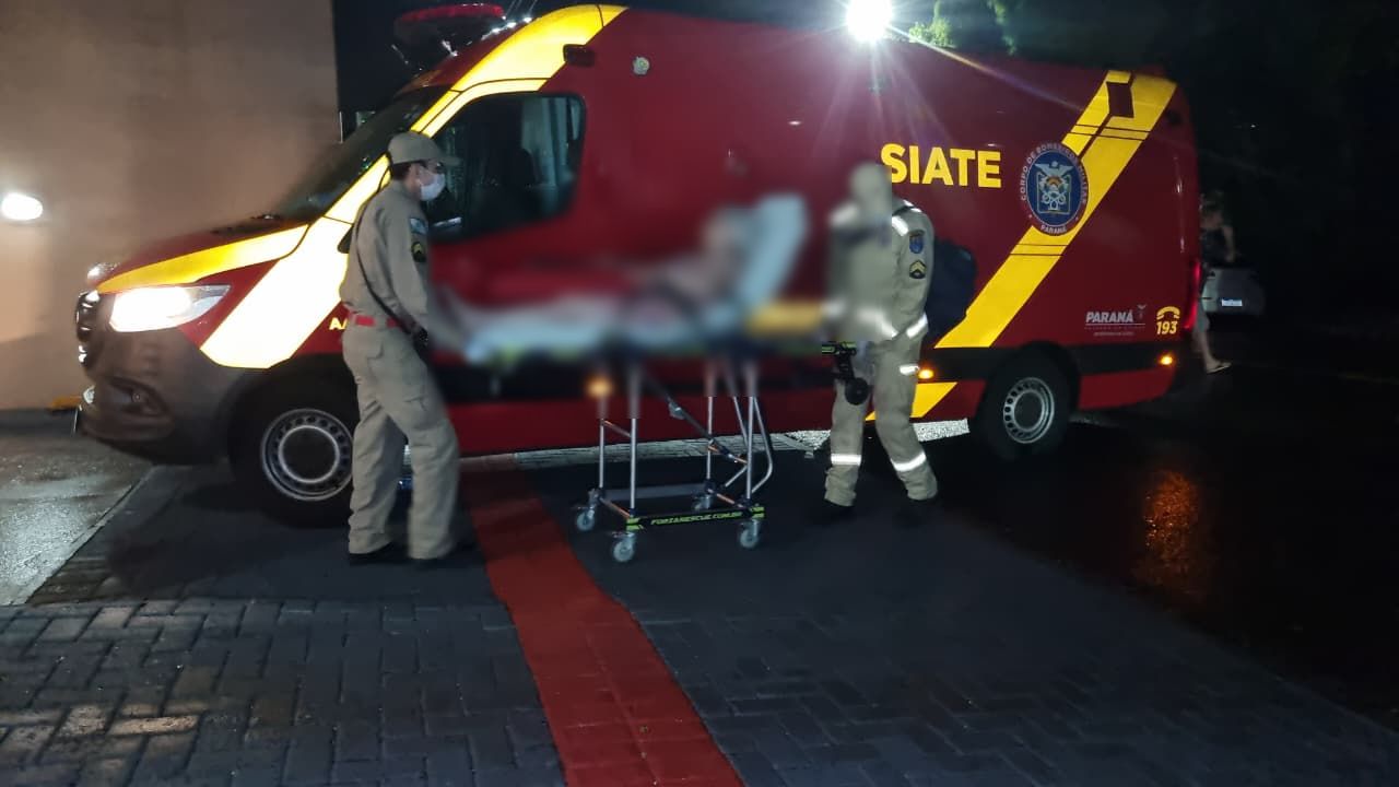 Idosa de 80 anos é atendida pelo Siate após queda em apartamento no Cancelli Idosa de 80 anos é atendida pelo Siate após queda em apartamento no Cancelli