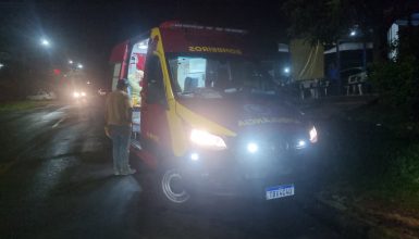 Motociclista fica ferido após Honda Factor deslizar em mancha de óleo no Santa Felicidade Imagem referente a Motociclista fica ferido após Honda Factor deslizar em mancha de óleo no Santa Felicidade