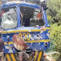 Imagem referente a Tragédia nos trilhos: colisão entre trens turísticos deixa mortos e feridos