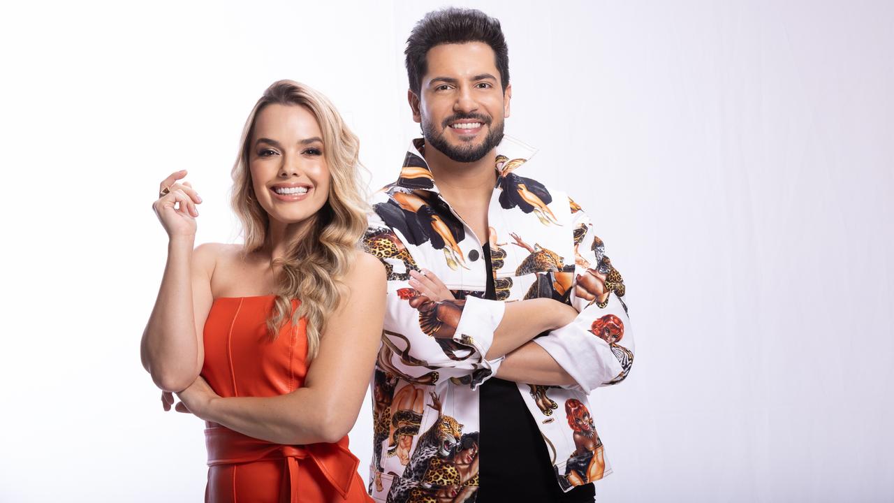Hoje em Cascavel: Dupla Thaeme e Thiago anima Show da Virada em frente à Prefeitura