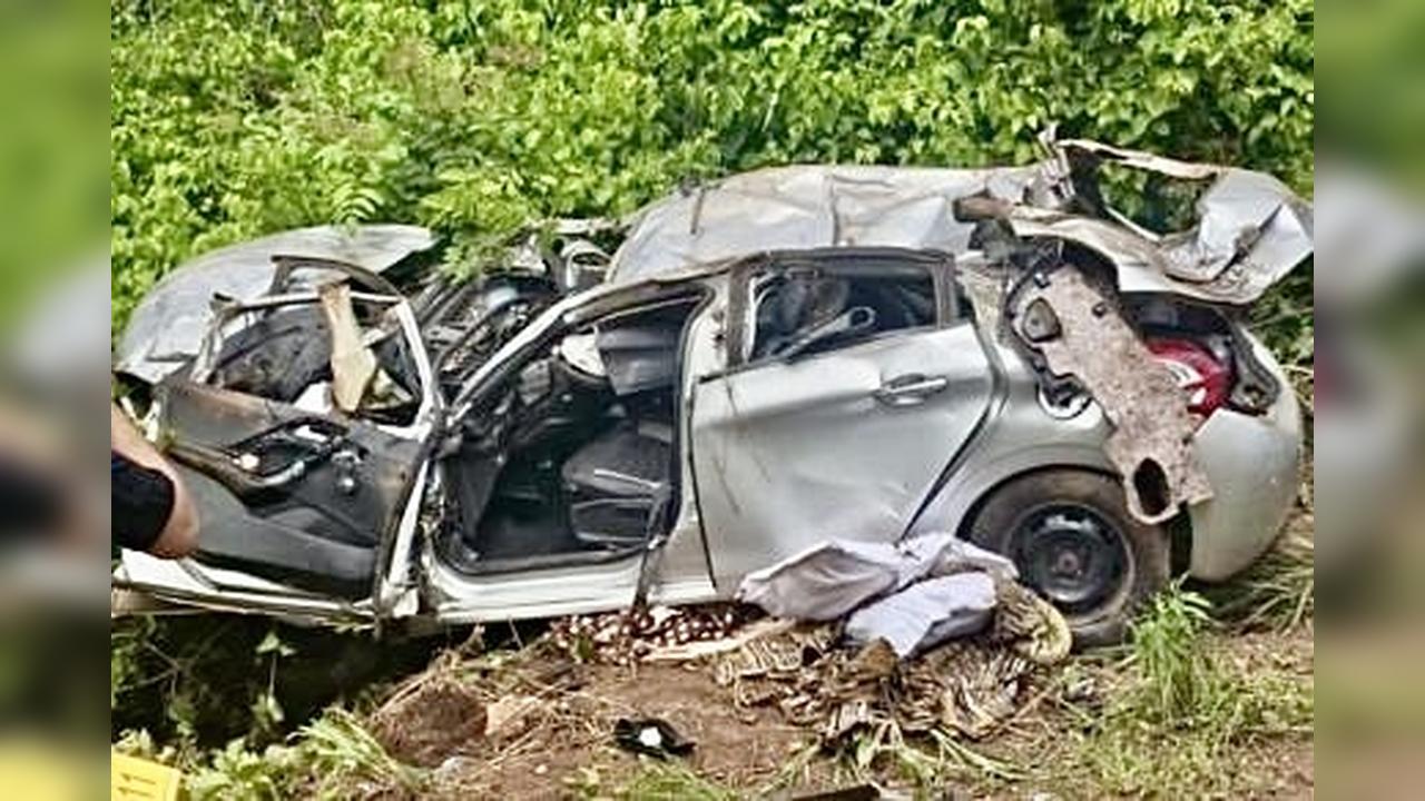 Quatro da mesma família morrem em colisão brutal com carreta na BR-070; menina de 12 anos sobrevive Quatro da mesma família morrem em colisão brutal com carreta na BR-070; menina de 12 anos sobrevive