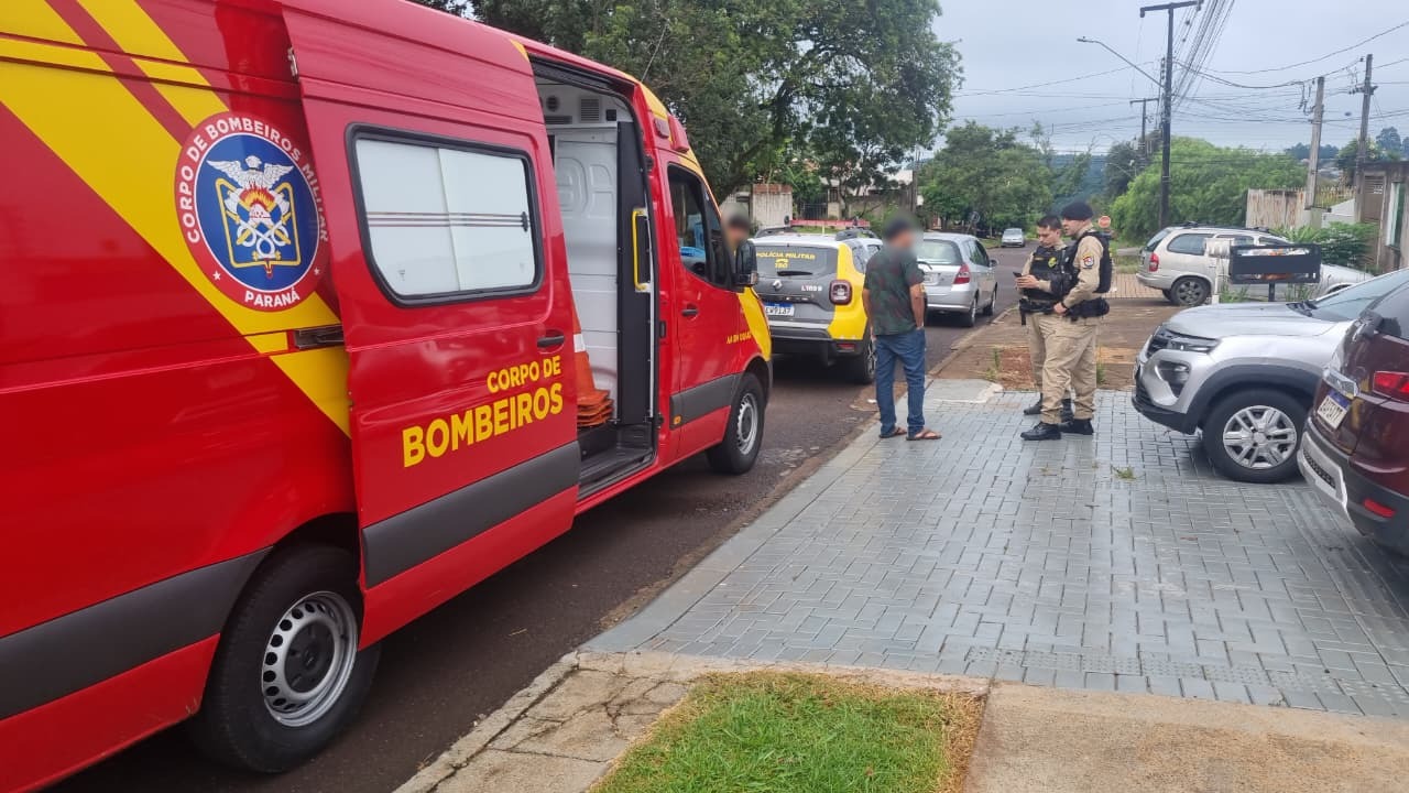 Briga de bar termina com homem ferido, Siate e PM mobilizados ao Santa Felicidade Briga de bar termina com homem ferido, Siate e PM mobilizados ao Santa Felicidade