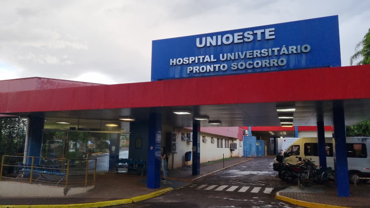 Morador do Interlagos prepara frituras, sofre queimaduras com óleo quente no rosto e é levado para o HU Morador do Interlagos prepara frituras, sofre queimaduras com óleo quente no rosto e é levado para o HU