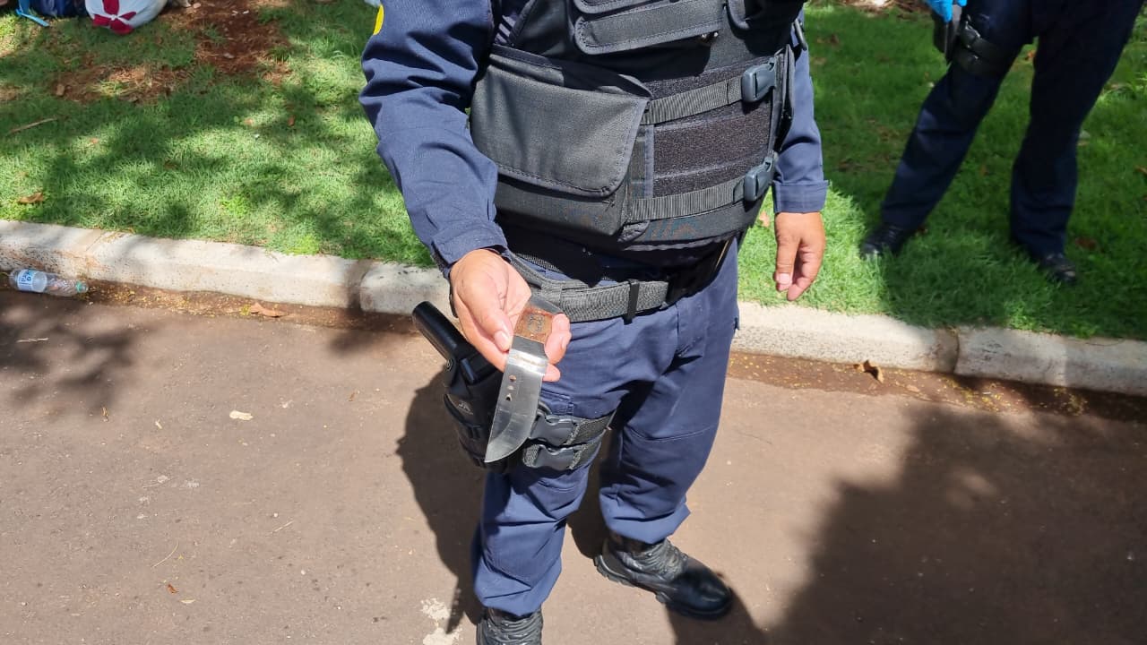 Faca é apreendida em abordagem social em Cascavel e crianças indígenas são encontradas sozinhas