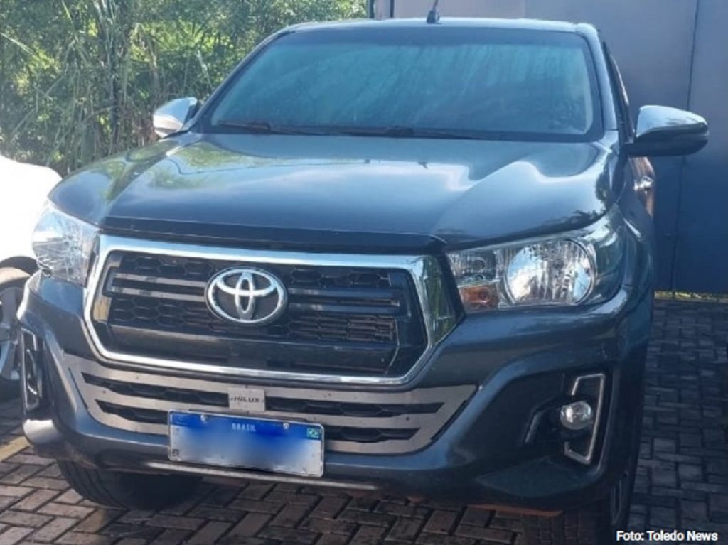 Furto de Hilux no Centro de Toledo termina com perseguição cinematográfica, tiros e acidente na região de Guaíra